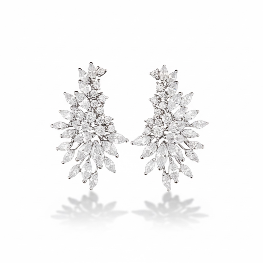 Crystal Stud Earrings for Women, Elegant Wedding Earrings for Brides Bridesmaids, Sparkling Cubic Zirconia Rhinestone Trendy Dainty Bridal Earrings Diamond Crystal Birthday Wedding Formal Prom Jewelry Gifts for Women